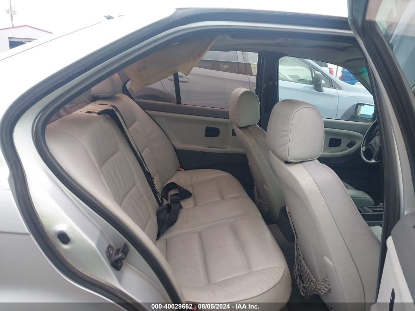 1998 BMW 328 I Automatic VIN: WBACD4323WAV61606 Lot: 40029682