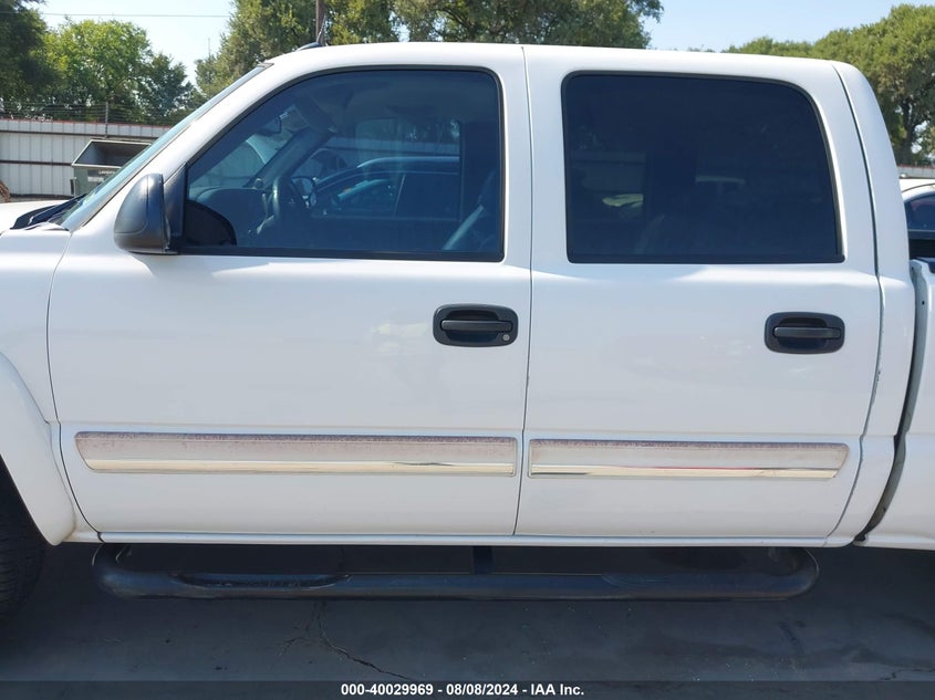 2005 Chevrolet Silverado K1500 VIN: 2GCEK13T451307713 Lot: 40029969