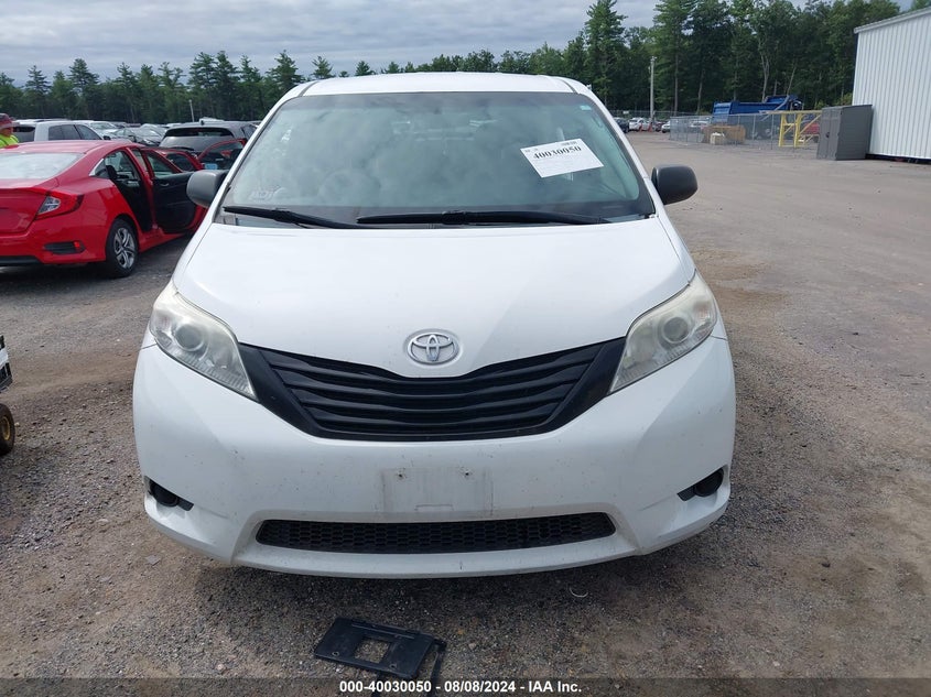 2015 Toyota Sienna VIN: 5TDZK3DC2FS545937 Lot: 40030050