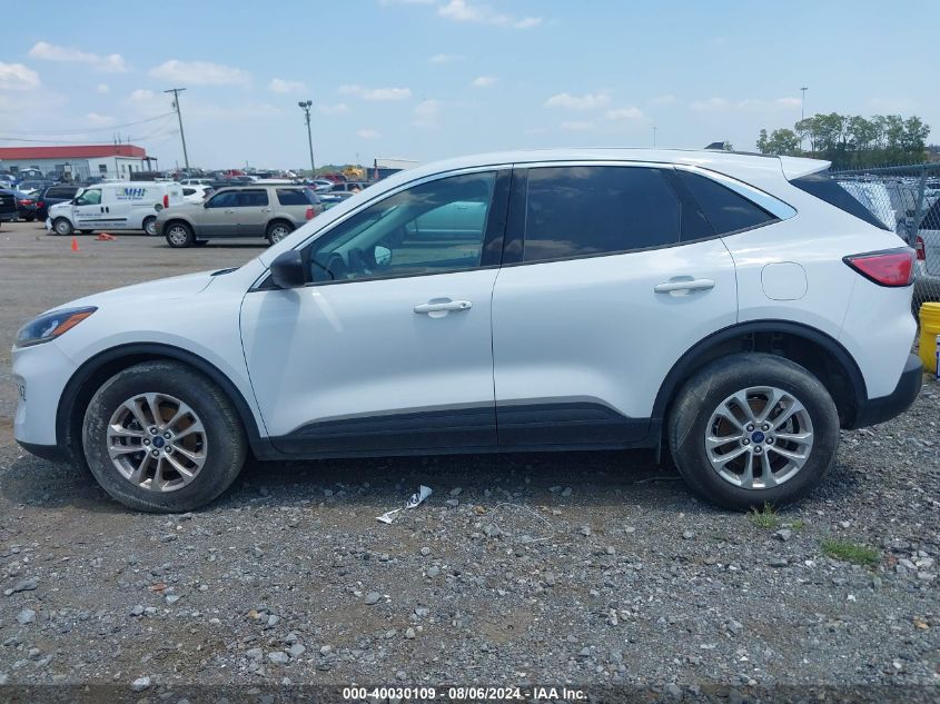 2022 Ford Escape Se VIN: 1FMCU9G67NUB32829 Lot: 40030109