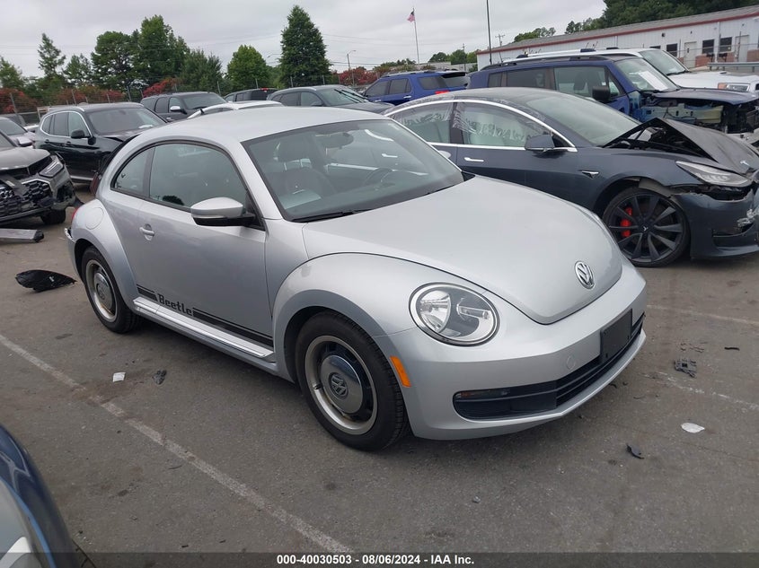2013 VOLKSWAGEN BEETLE - 3VWJP7AT6DM633555