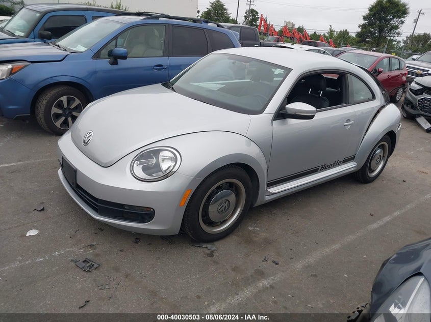 2013 VOLKSWAGEN BEETLE - 3VWJP7AT6DM633555