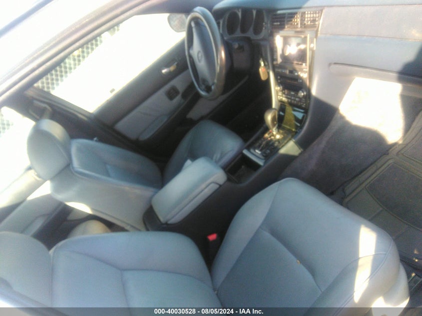 2004 Acura Rl 3.5 VIN: JH4KA96624C004351 Lot: 40030528