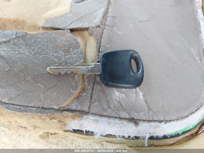 2002 Ford F-150 Lariat/Xlt VIN: 1FTRW07632KD73802 Lot: 40030761