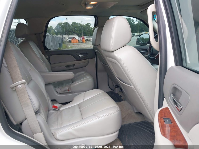 2007 Chevrolet Tahoe Ltz VIN: 1GNFC13057R286640 Lot: 40030769