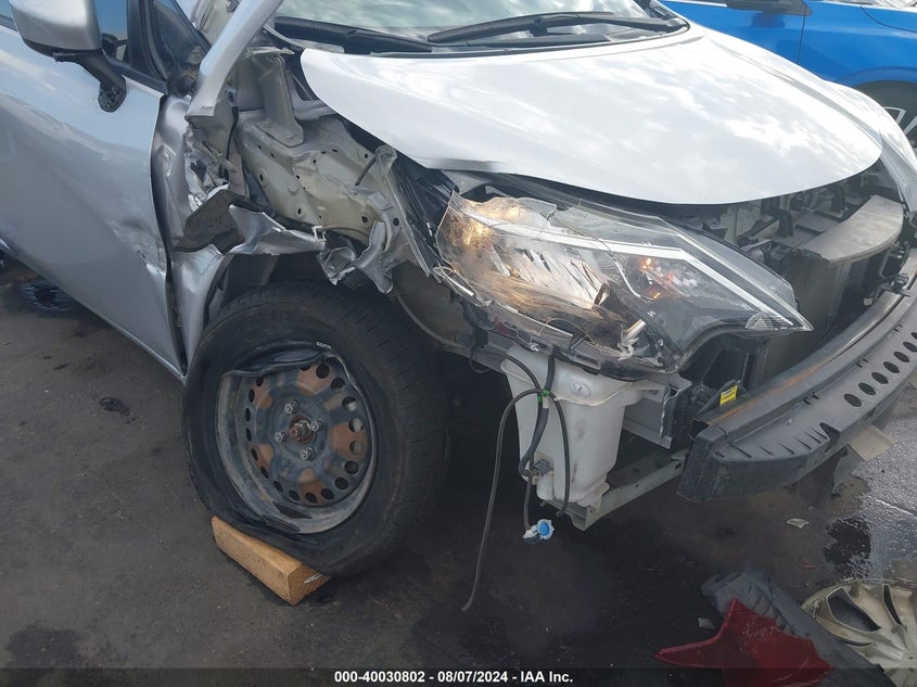 2018 Nissan Versa Note Sv VIN: 3N1CE2CP0JL352487 Lot: 40030802