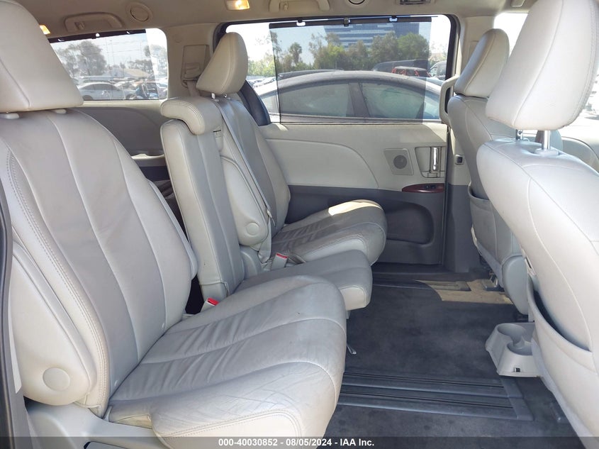 2011 Toyota Sienna Xle/Limited VIN: 5TDYK3DC1BS115418 Lot: 40030852