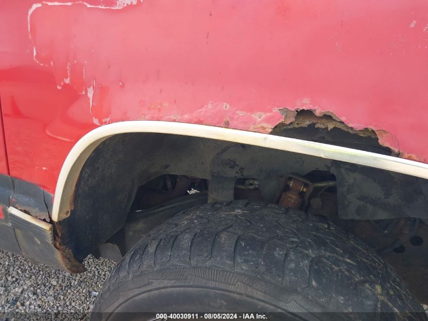 1996 Chevrolet Gmt-400 K1500 VIN: 1GCEK14M0TZ144599 Lot: 40030911