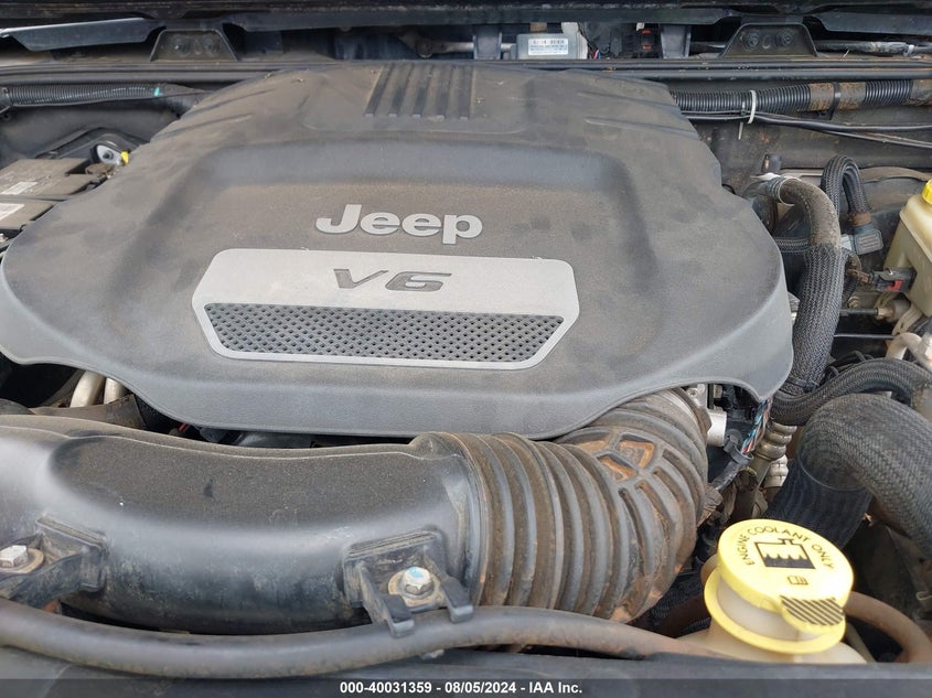 2015 JEEP WRANGLER UNLIMITED SAHARA - 1C4BJWEG3FL513930