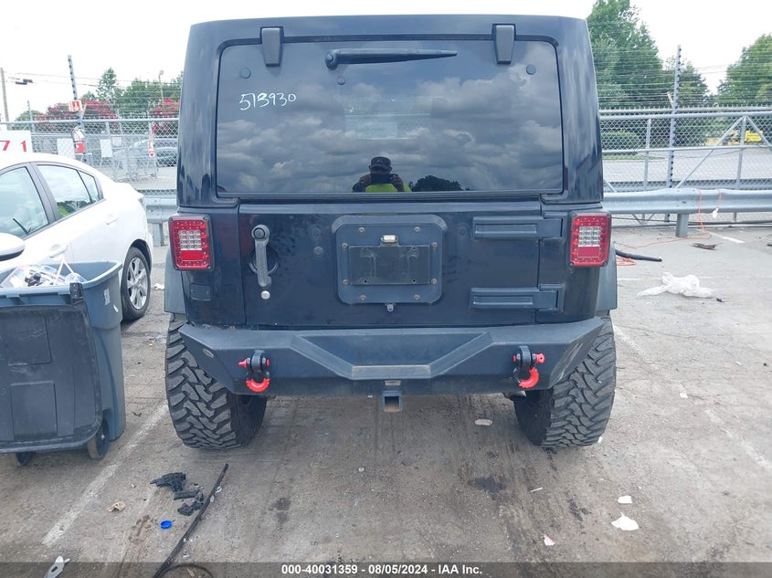 2015 JEEP WRANGLER UNLIMITED SAHARA - 1C4BJWEG3FL513930