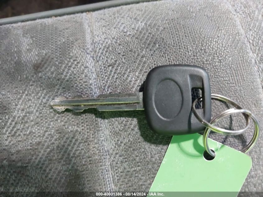 2000 Toyota Tacoma Prerunner VIN: 4TANM92N0YZ583163 Lot: 40031386