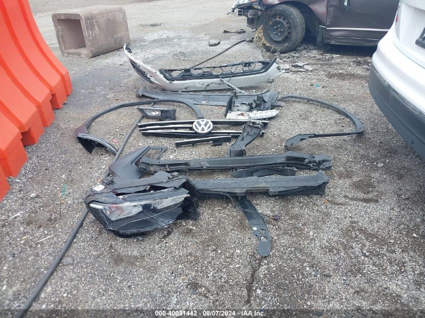 2021 Volkswagen Tiguan 2.0T Se/2.0T Se R-Line Black/2.0T Sel VIN: 3VV2B7AX3MM021744 Lot: 40031442