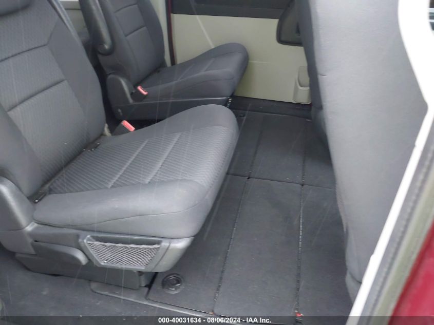 2010 Dodge Grand Caravan Sxt VIN: 2D4RN5D10AR369086 Lot: 40031634