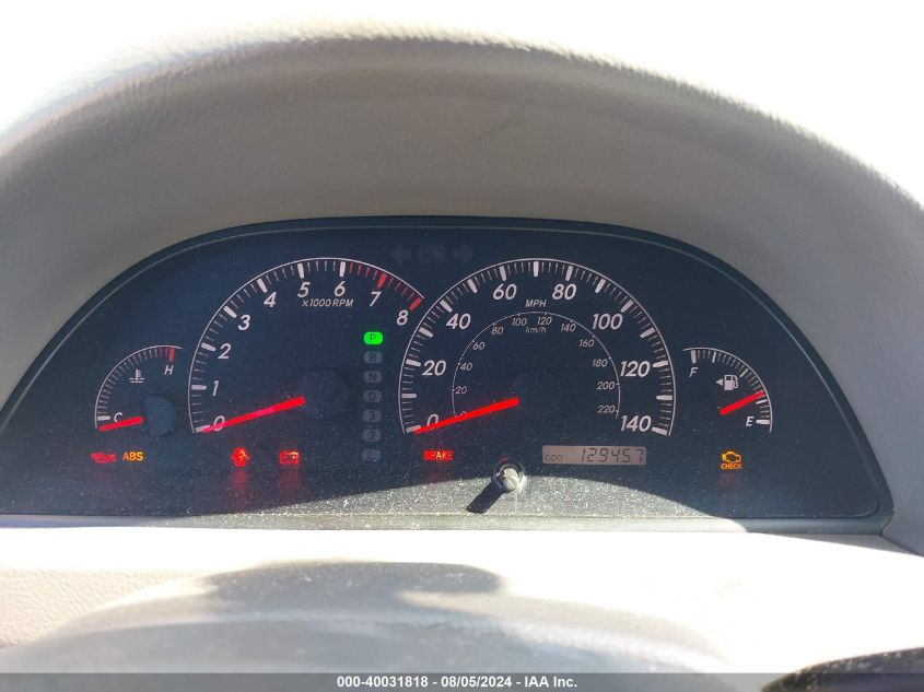 2005 Toyota Camry Xle VIN: 4T1BE30K15U564281 Lot: 40031818