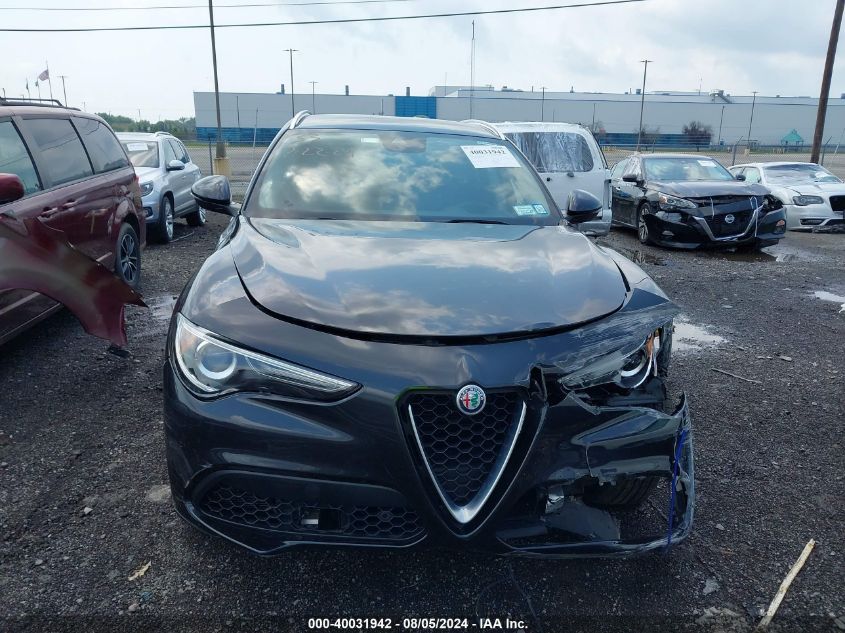 2018 Alfa Romeo Stelvio Ti VIN: ZASFAKBN6J7B58922 Lot: 40031942