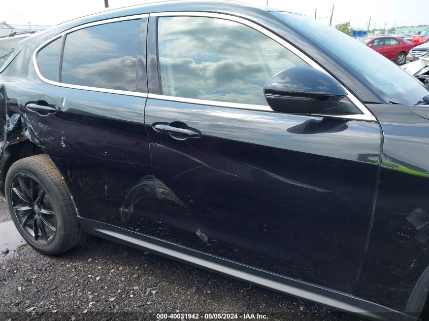 2018 Alfa Romeo Stelvio Ti VIN: ZASFAKBN6J7B58922 Lot: 40031942