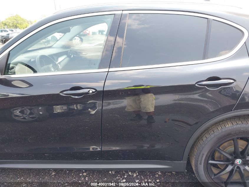 2018 Alfa Romeo Stelvio Ti VIN: ZASFAKBN6J7B58922 Lot: 40031942