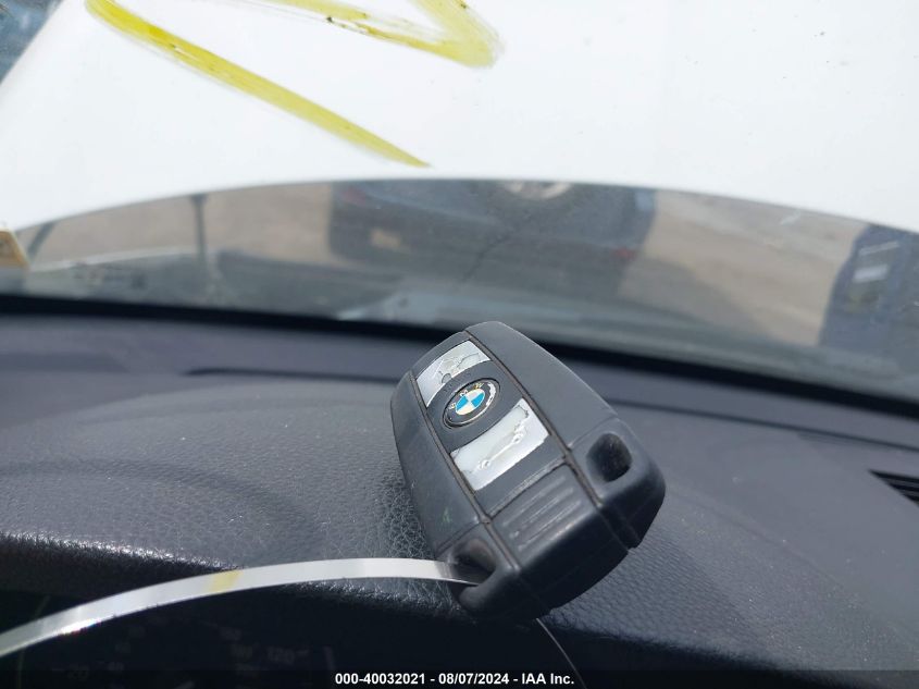 2011 BMW 328I VIN: WBAPH7C58BE682992 Lot: 40032021