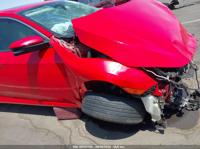 VIN: 2HGFC2F7XJH533862 2018 HONDA CIVIC EX