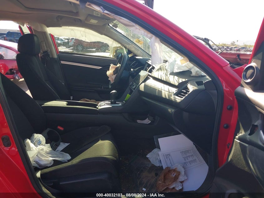 VIN: 2HGFC2F7XJH533862 2018 HONDA CIVIC EX