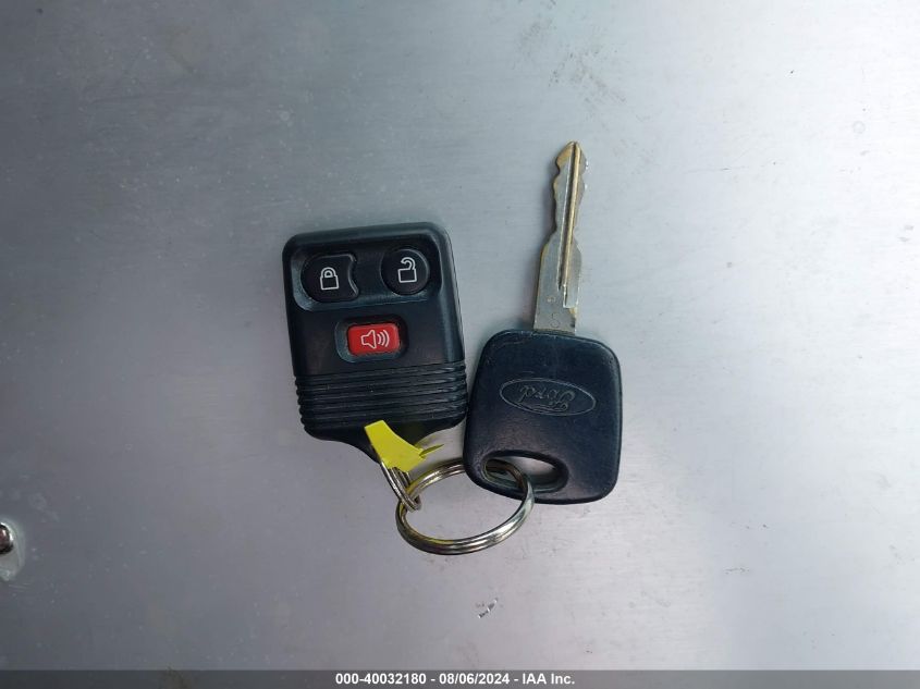 2000 Ford Expedition Xlt VIN: 1FMRU1569YLB51276 Lot: 40032180