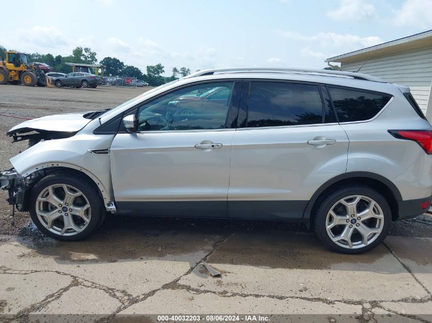 2019 Ford Escape Titanium VIN: 1FMCU9J98KUA55810 Lot: 40032203