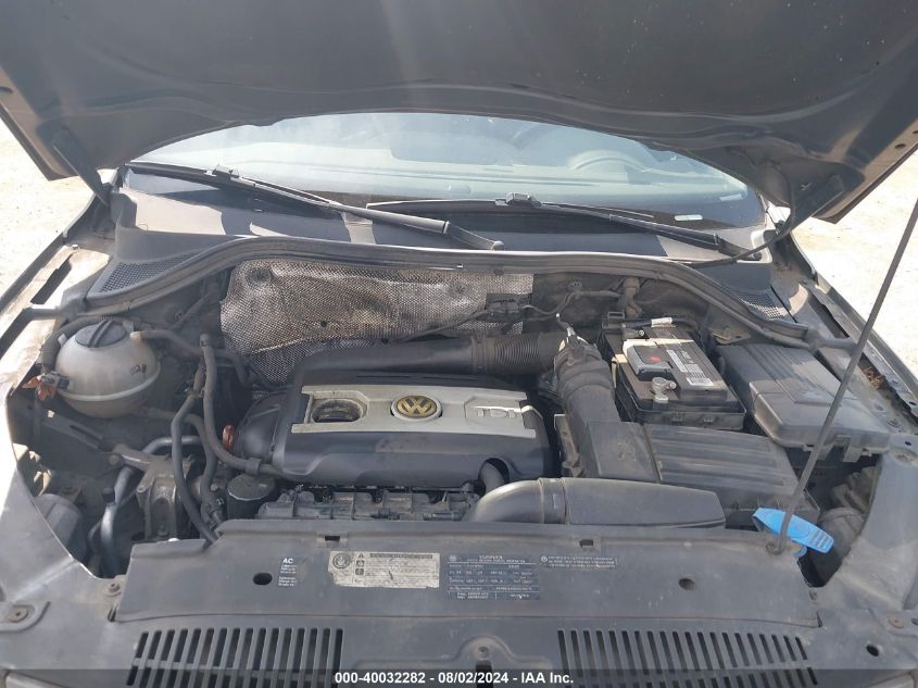 2010 Volkswagen Tiguan Se VIN: WVGBV7AX0AW504797 Lot: 40032282