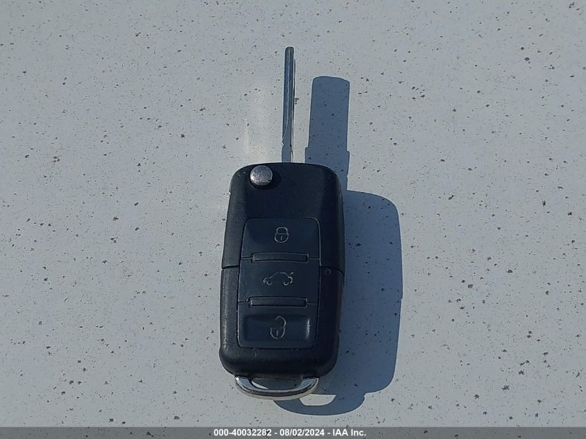 2010 Volkswagen Tiguan Se VIN: WVGBV7AX0AW504797 Lot: 40032282