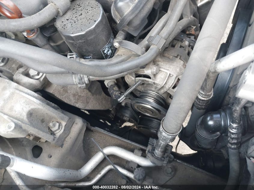 2010 Volkswagen Tiguan Se VIN: WVGBV7AX0AW504797 Lot: 40032282