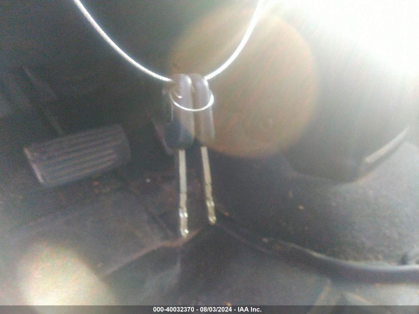 2004 Honda Cr-V Lx VIN: SHSRD68494U206830 Lot: 40032370