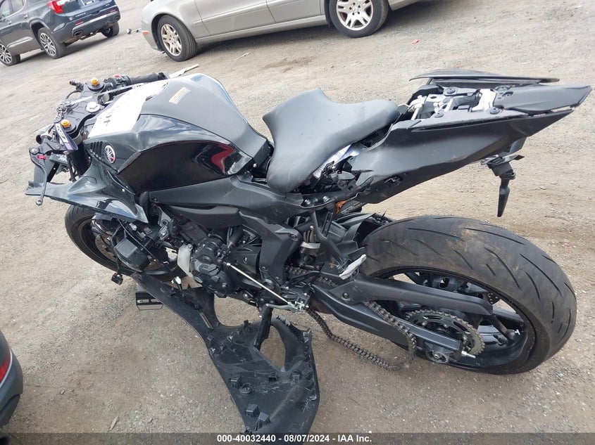 VIN JYARM38E3RA012062 2024 YAMAHA YZFR7