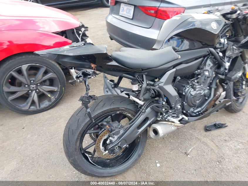 VIN JYARM38E3RA012062 2024 YAMAHA YZFR7