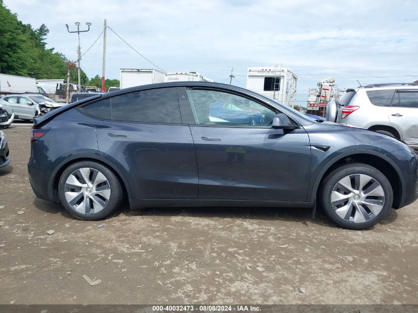 2024 Tesla Model Y Long Range Dual Motor All-Wheel Drive VIN: 7SAYGDEE7RA231597 Lot: 40032473