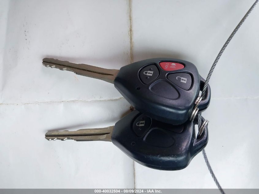 2010 Toyota Matrix VIN: 2T1KU4EE2AC328004 Lot: 40032504