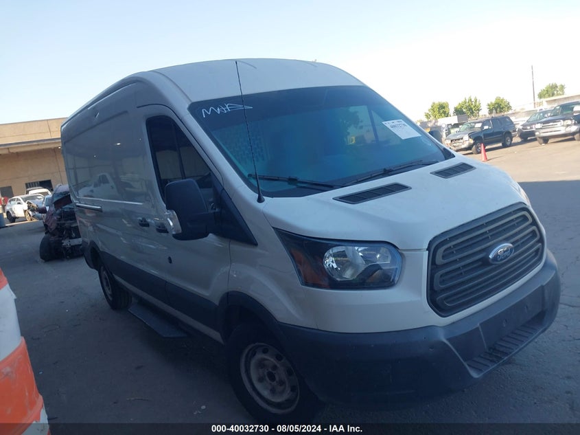 FORD TRANSIT-150 2019
