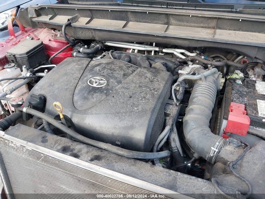 2021 TOYOTA HIGHLANDER XLE - 5TDGZRBH3MS549268