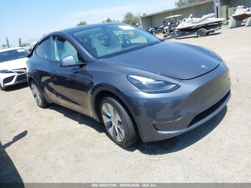 7SAYGAEE1PF847715 2023 TESLA MODEL Y - Image 1