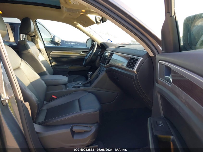 VIN 1V2WR2CA1KC592511 2019 VOLKSWAGEN ATLAS SE