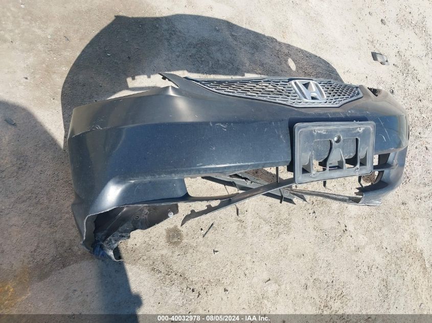 2012 Honda Fit VIN: JHMGE8H33CC023593 Lot: 40032978