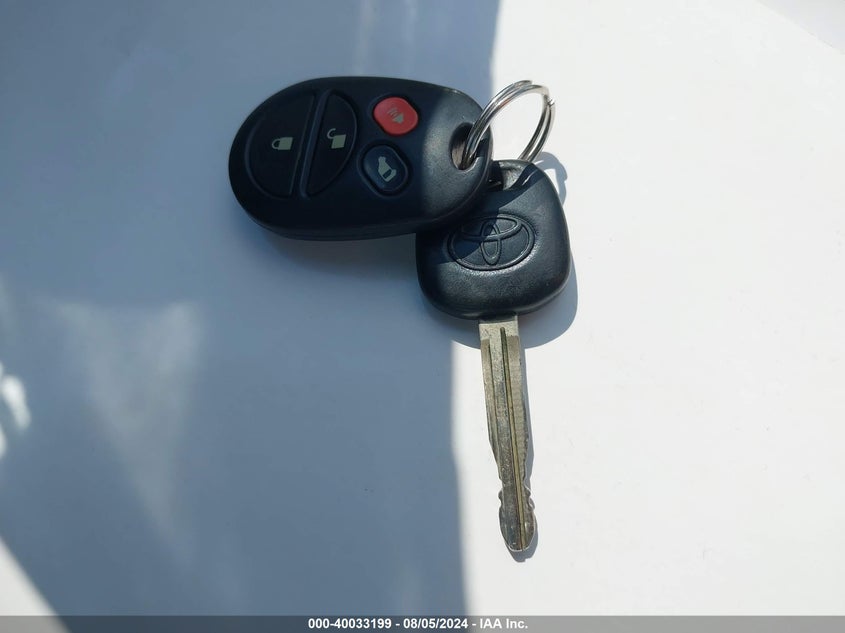 2004 Toyota Sienna Le VIN: 5TDZA23C04S101595 Lot: 40033199