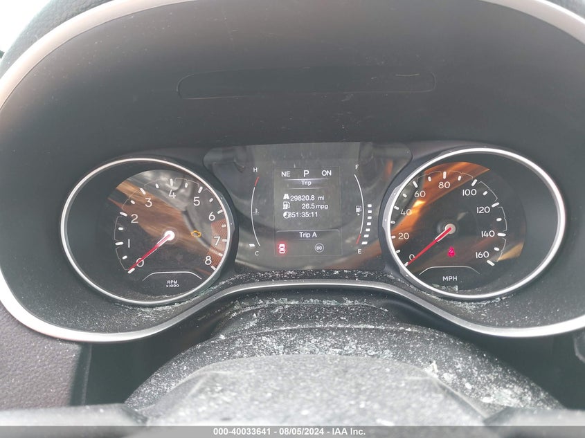 VIN 3C4NJCBB8KT649652 2019 JEEP COMPASS LATITUDE FWD
