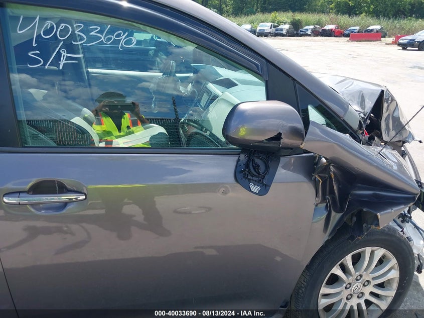 2012 Toyota Sienna Xle V6 8 Passenger VIN: 5TDYK3DC6CS271939 Lot: 40033690