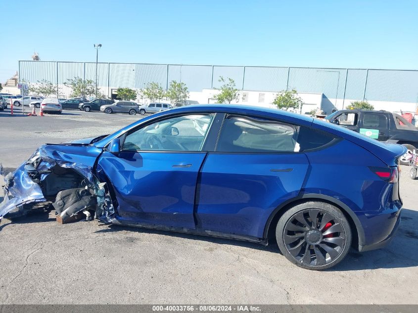 2022 Tesla Model Y Performance Dual Motor All-Wheel Drive VIN: 7SAYGDEF4NF439488 Lot: 40033756