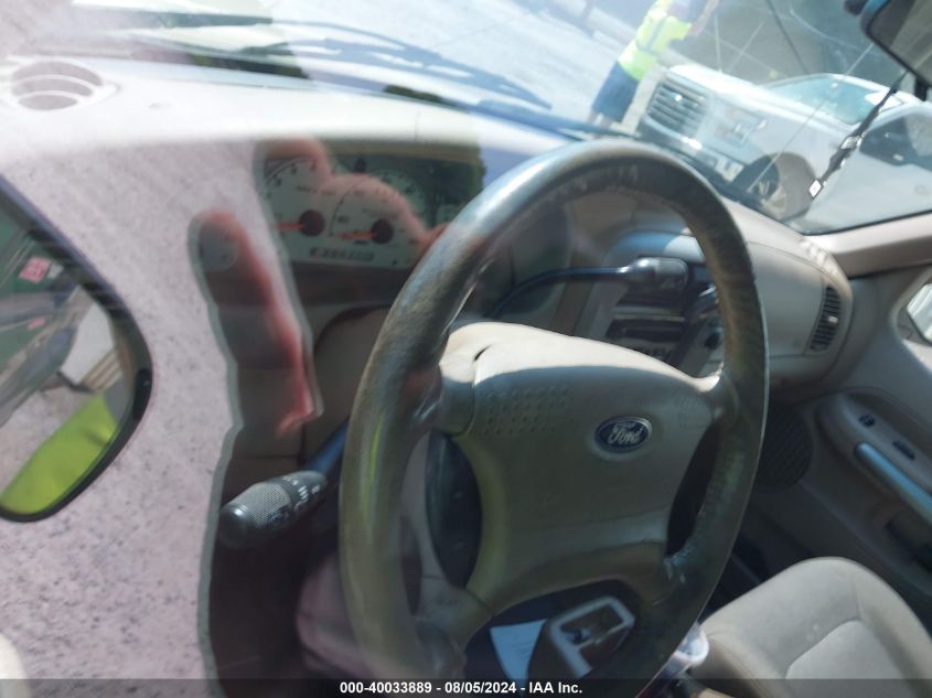 2002 Ford Explorer Sport Trac VIN: 1FMZU67E72UD26062 Lot: 40033889