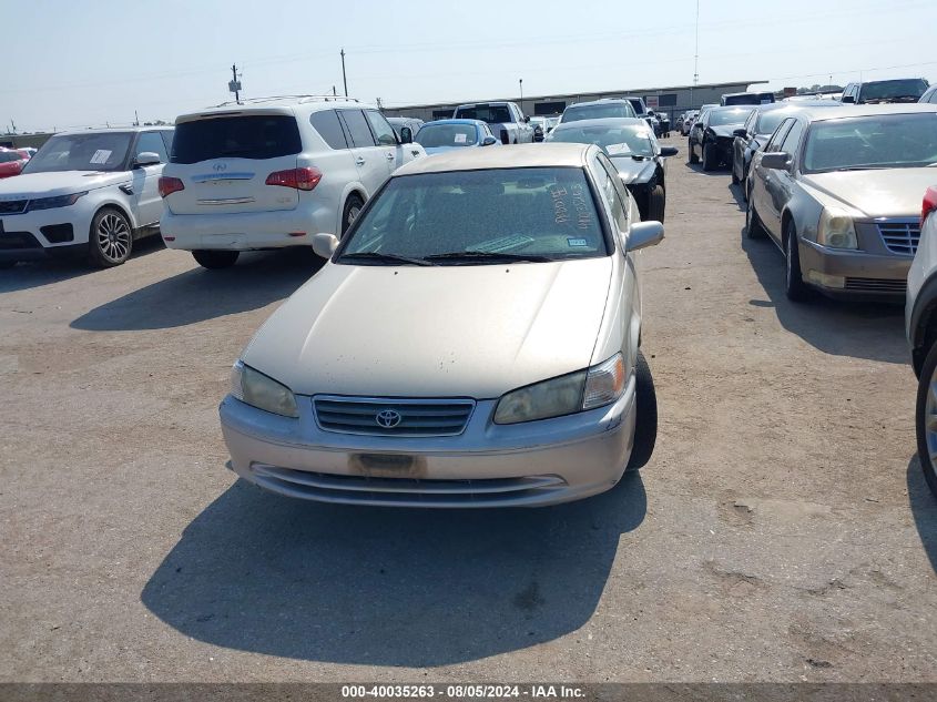 2000 Toyota Camry Le VIN: JT2BG22K0Y0421607 Lot: 40035263