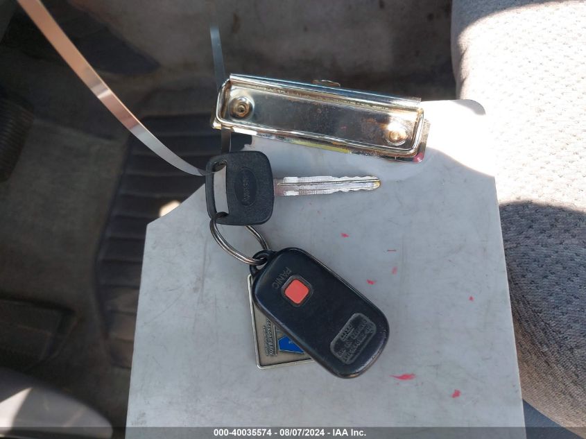 2000 Toyota Camry Le VIN: 4T1BG22K6YU646447 Lot: 40035574