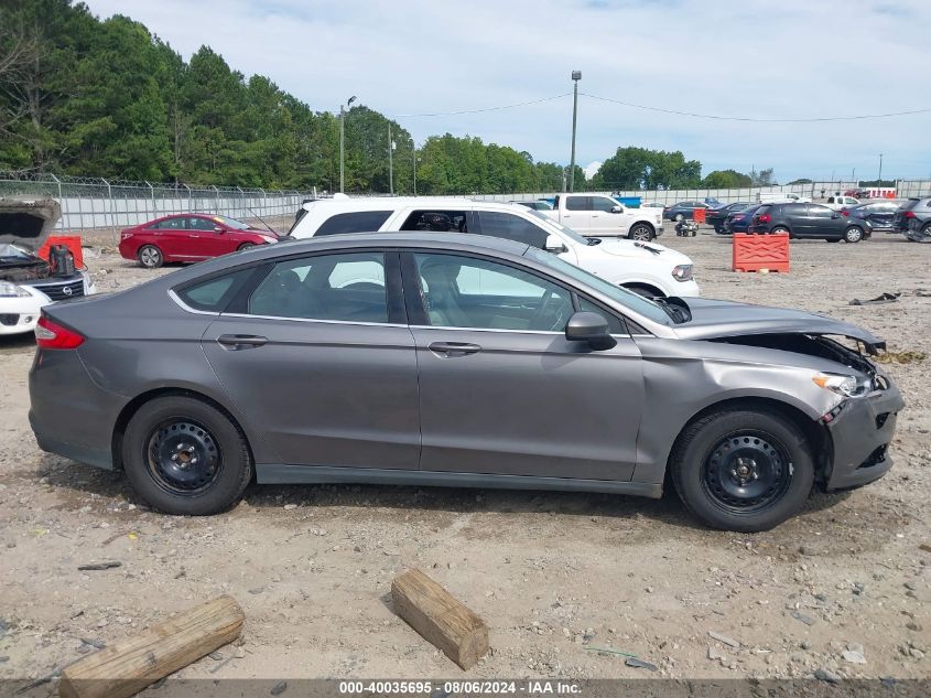 2013 Ford Fusion S VIN: 3FA6P0G77DR211586 Lot: 40035695