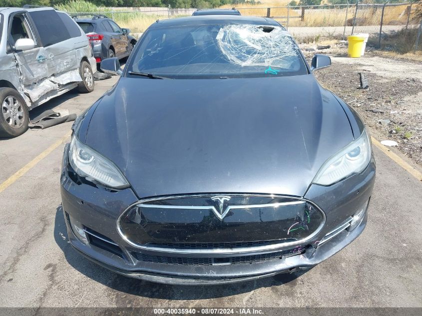 2015 Tesla Model S 70D/85D/P85D VIN: 5YJSA1H27FF084457 Lot: 40035940