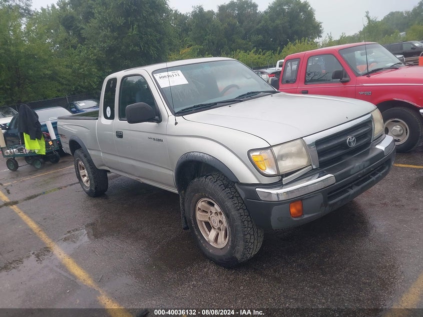 2000 TOYOTA TACOMA
