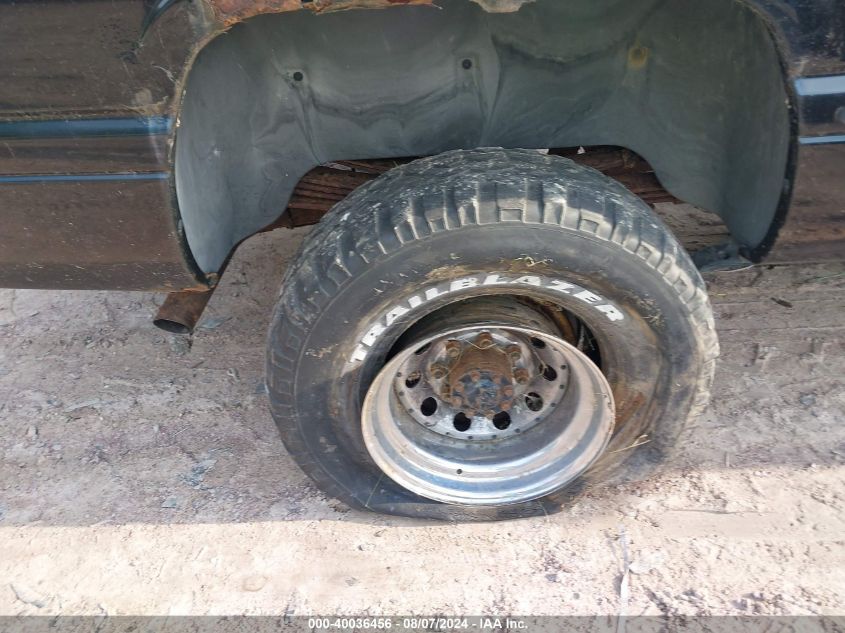 1999 Dodge Ram 2500 St VIN: 1B7KF23Z8XJ564884 Lot: 40036456